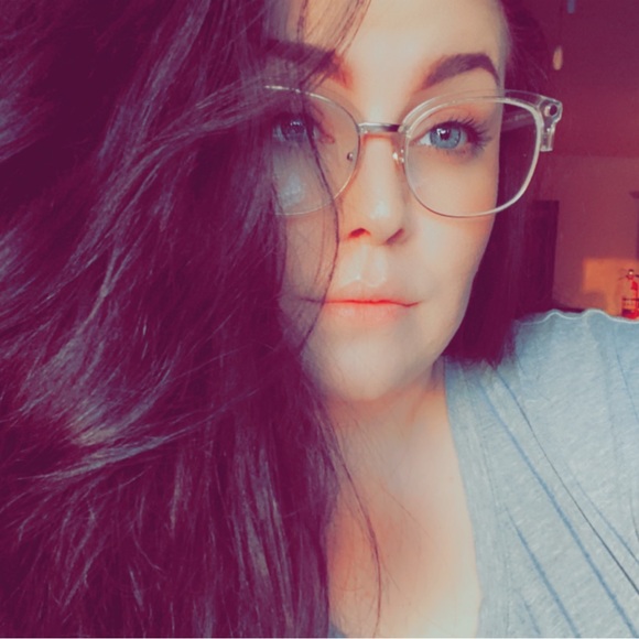 Meet your Posher, Ashley - Picture 7 of 7